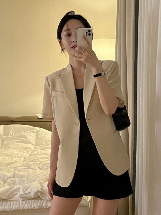 Korean Daily Lifestyle - Jaket Jas Wanita Lengan Pendek Gaya